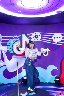 妖女18招